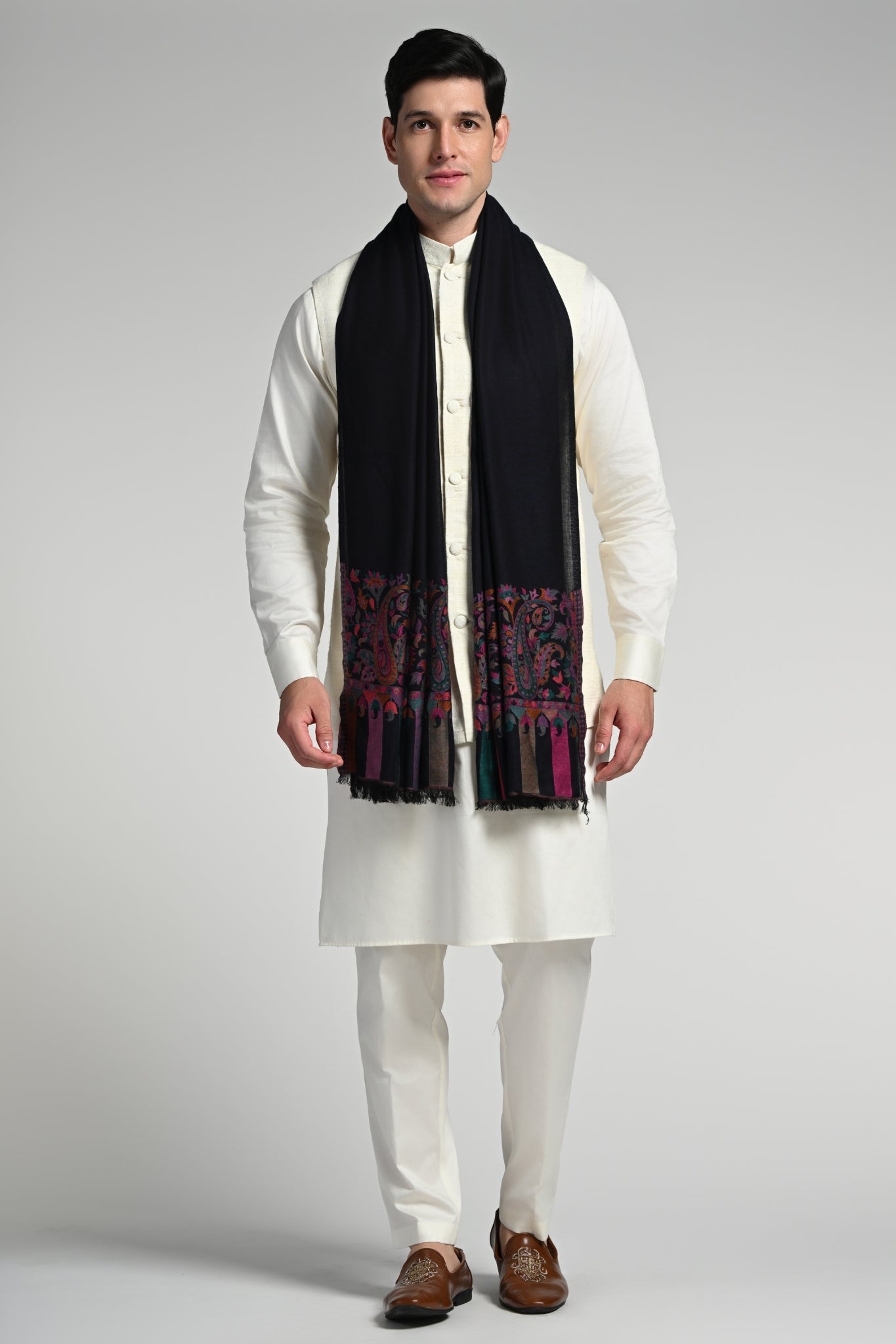 Taroob Kashmiri Border Silk Kaani Stole