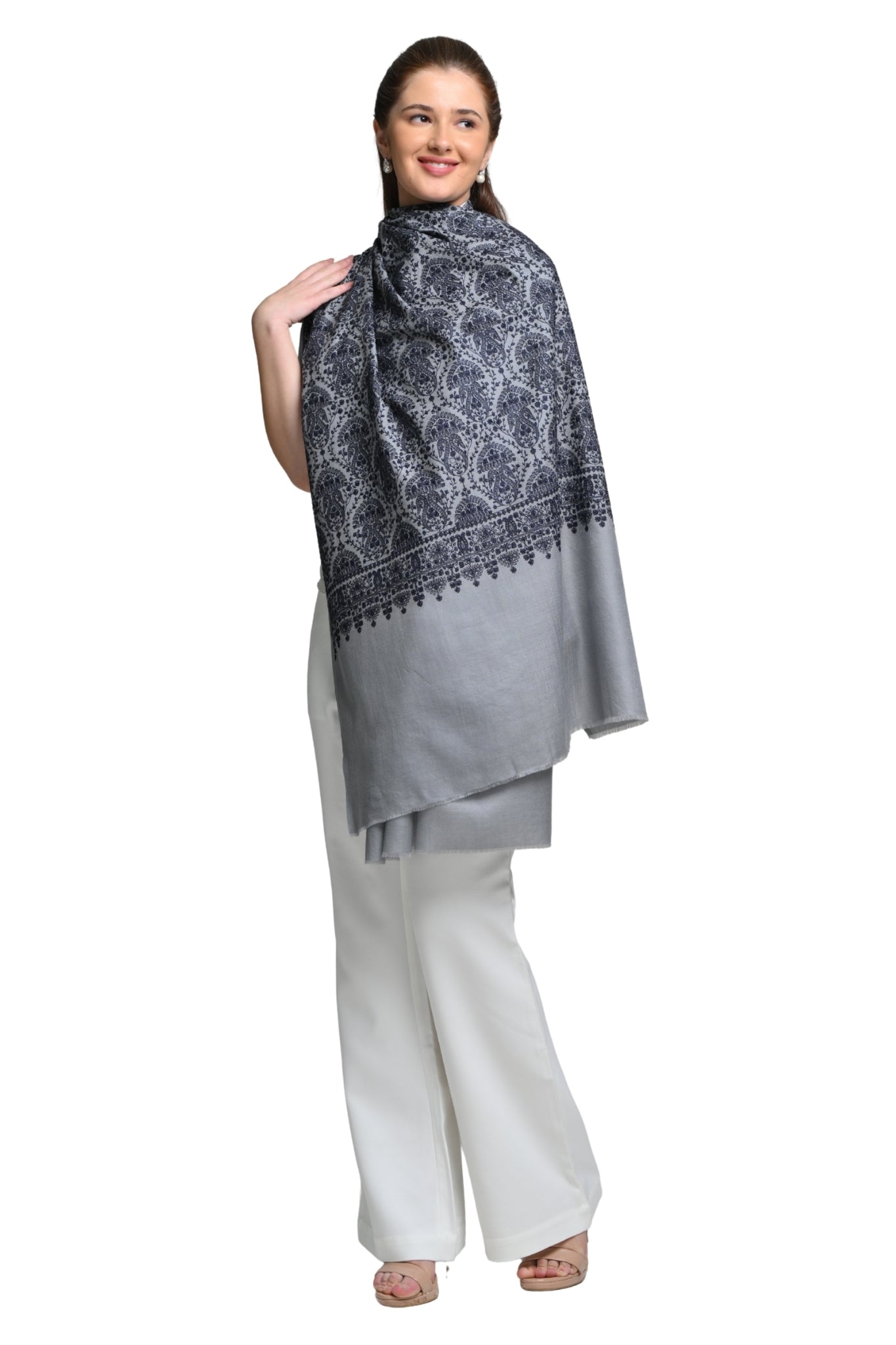 Taroob Kashmiri Sozni Fine Wool Stole