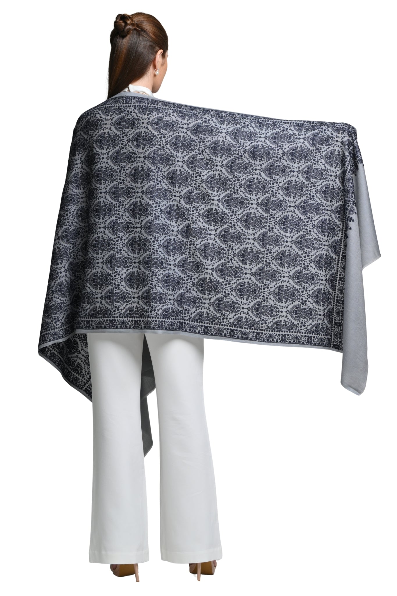 Taroob Kashmiri Sozni Fine Wool Stole