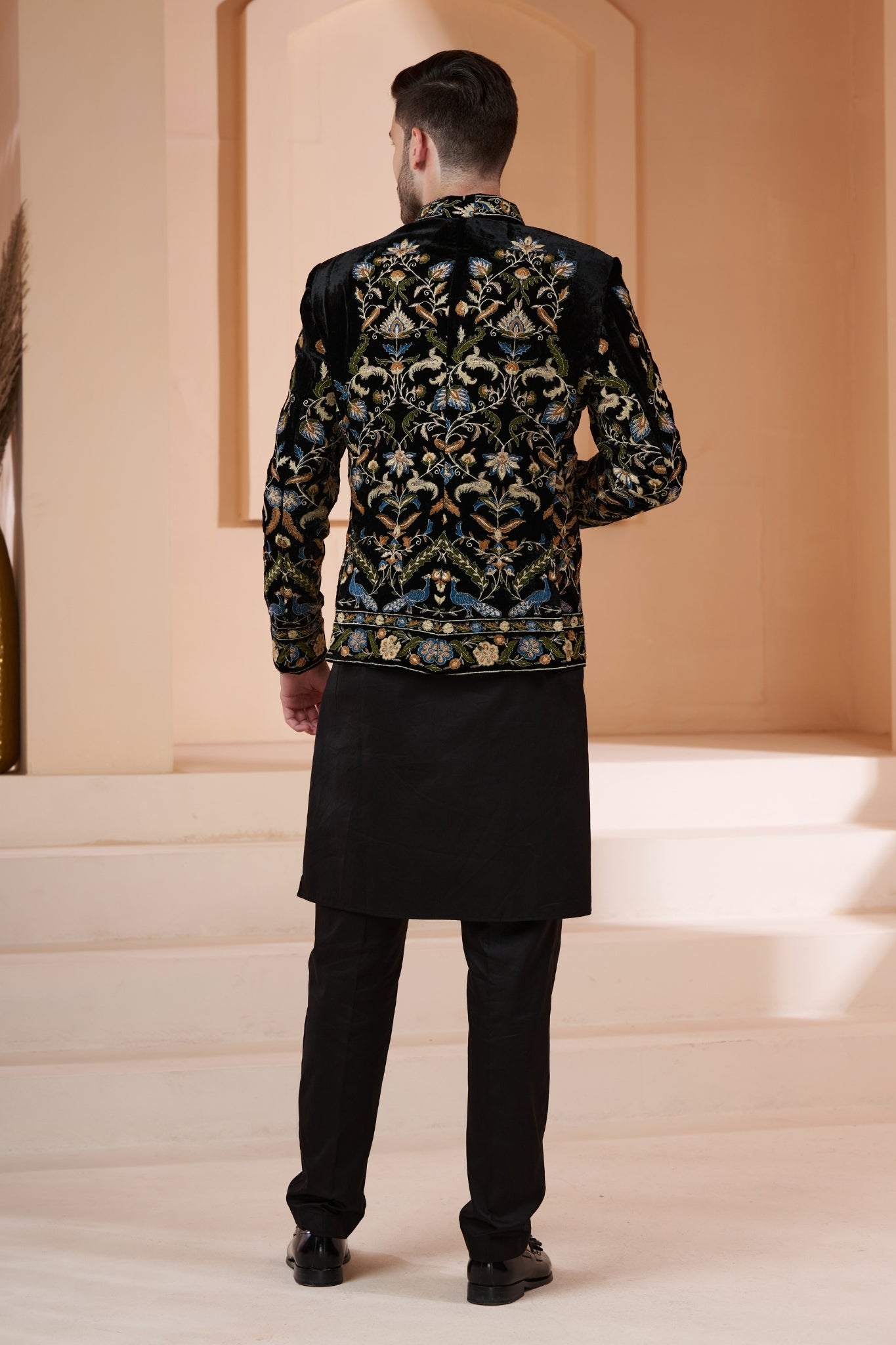 Embroidered Velvet Men's Bandhgala