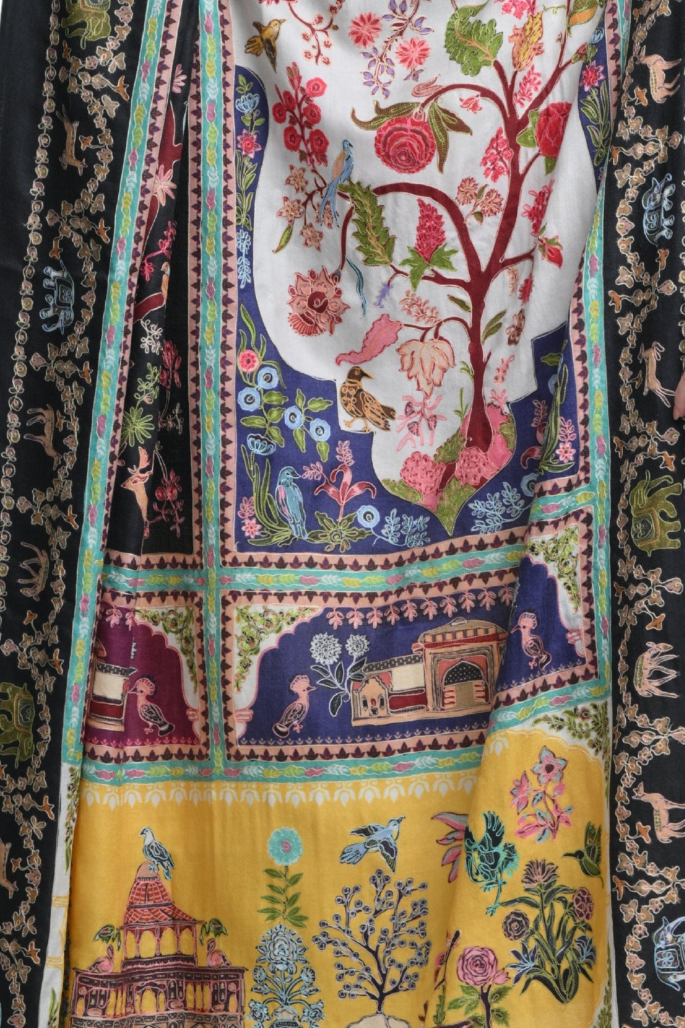 Taroob Shahi Darbar Wool Kalamkari Shawl