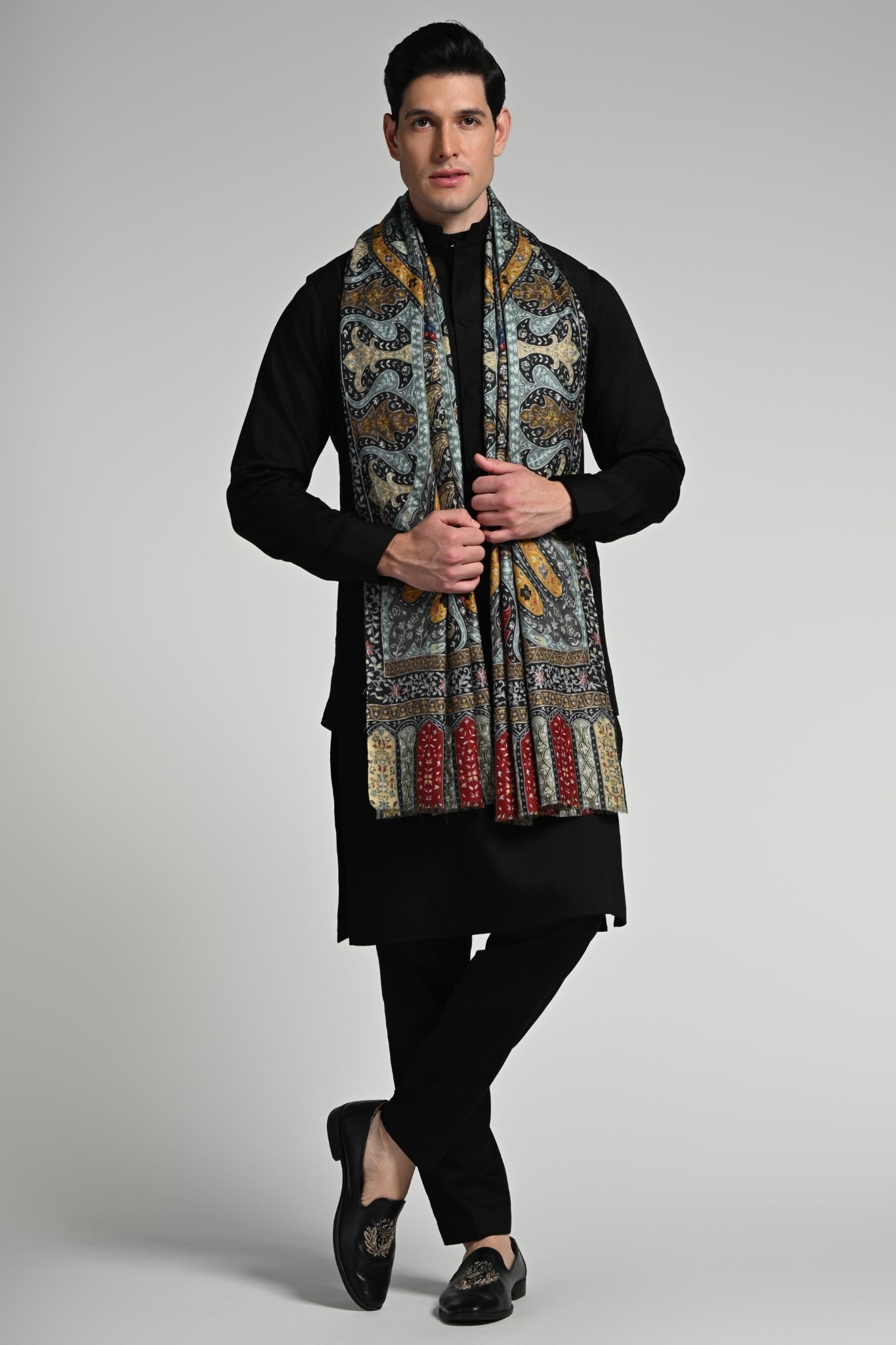 Taroob Embroidered Kashmiri Kalamkari Stole