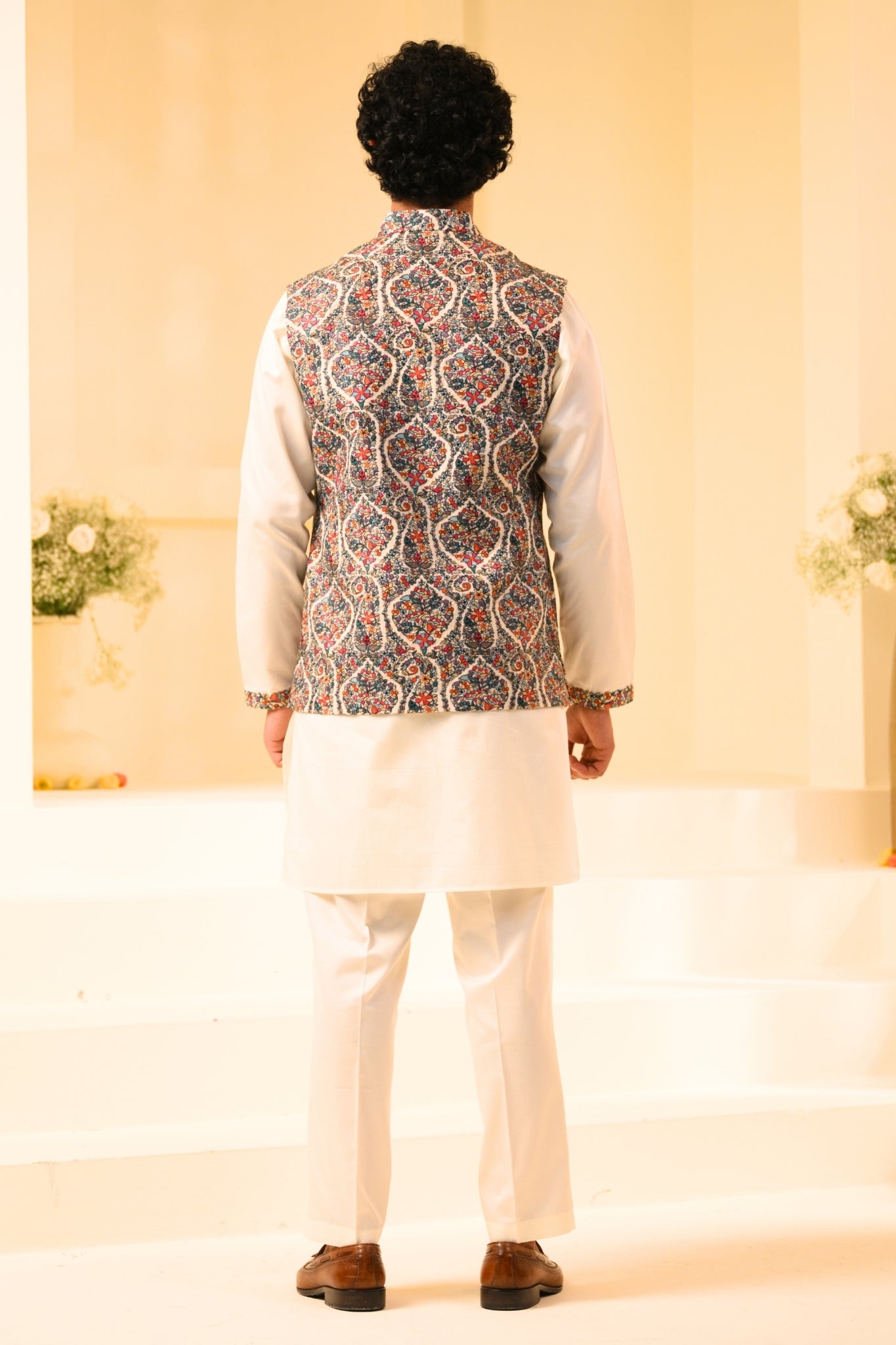 Taroob Emboidered Kashmir Gulistan Nehru Jacket