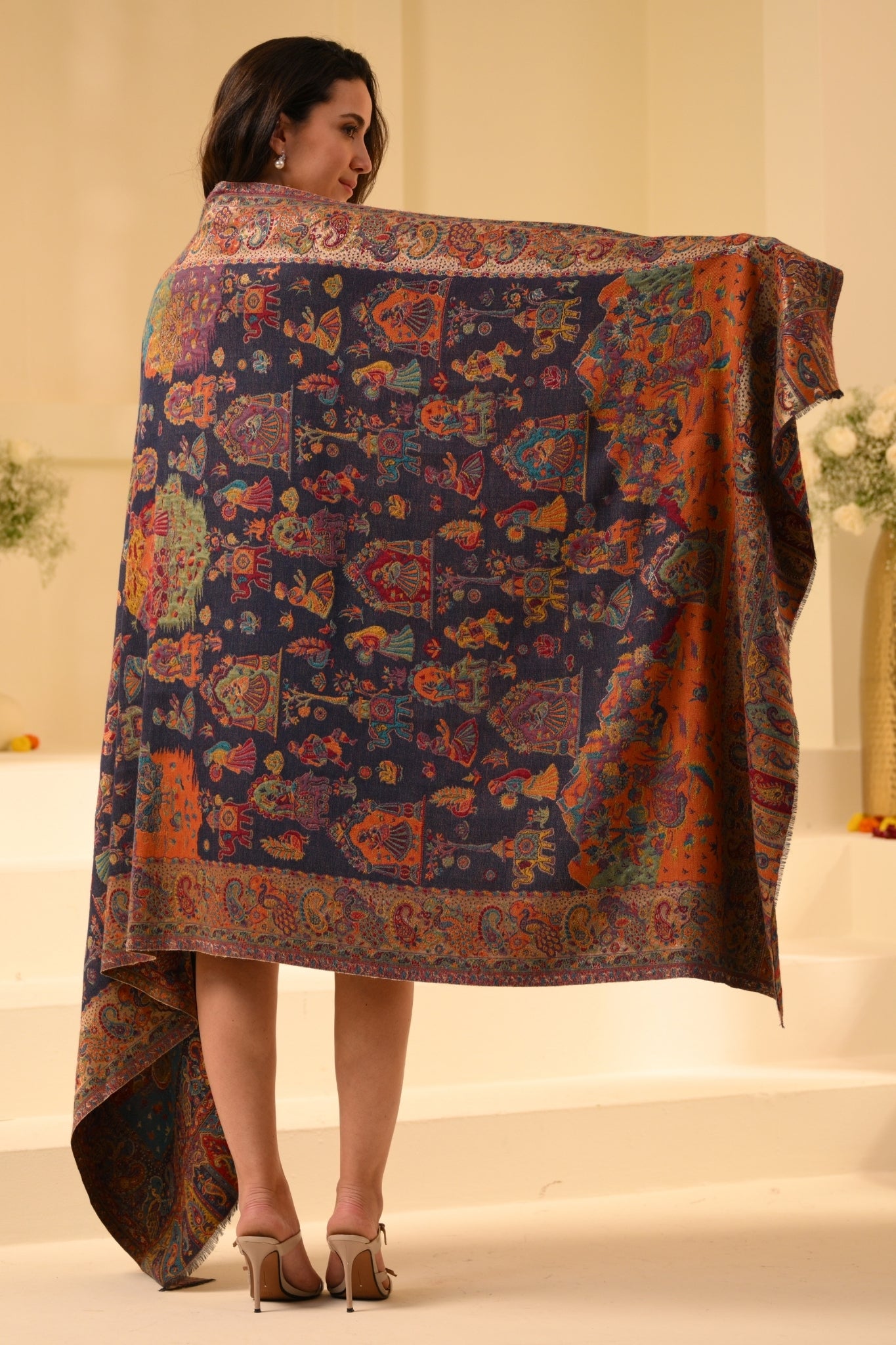 Taroob Mughal Darbar Reversible Resham Shawl
