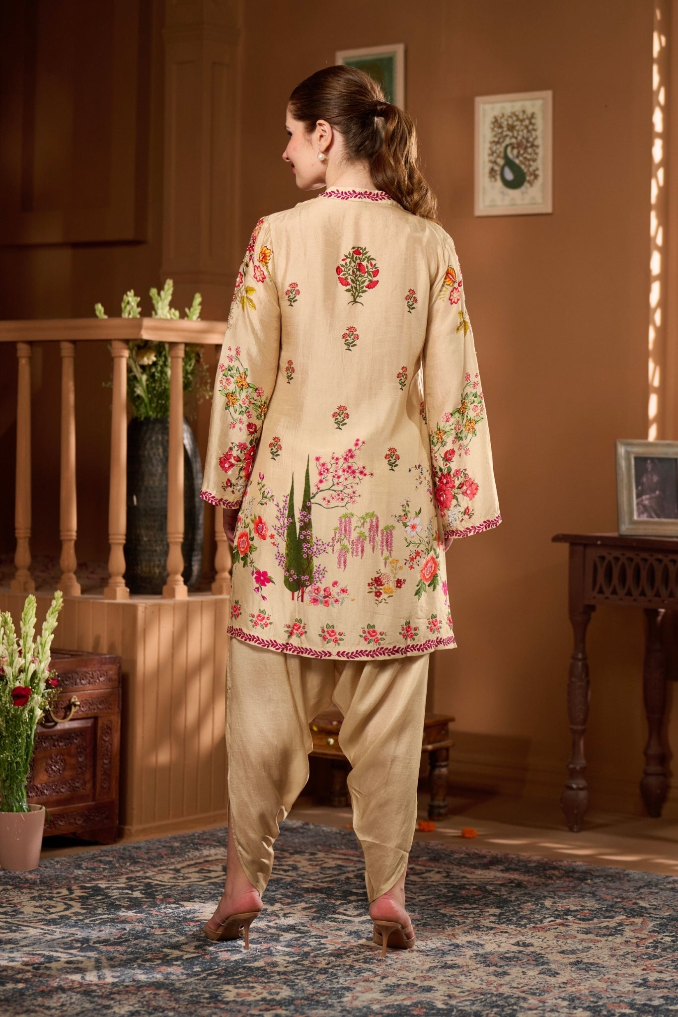 Taroob Mor Mahal Embroidered Kurta Set