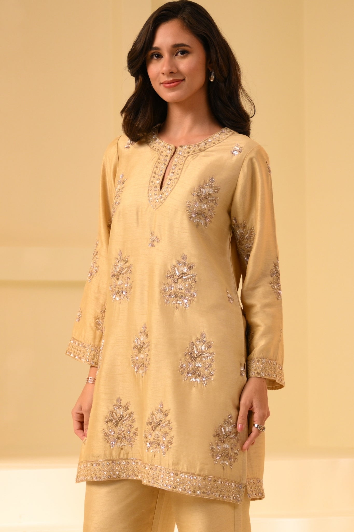 Taroob Royal Zardozi Hand Embellished Kurta Set