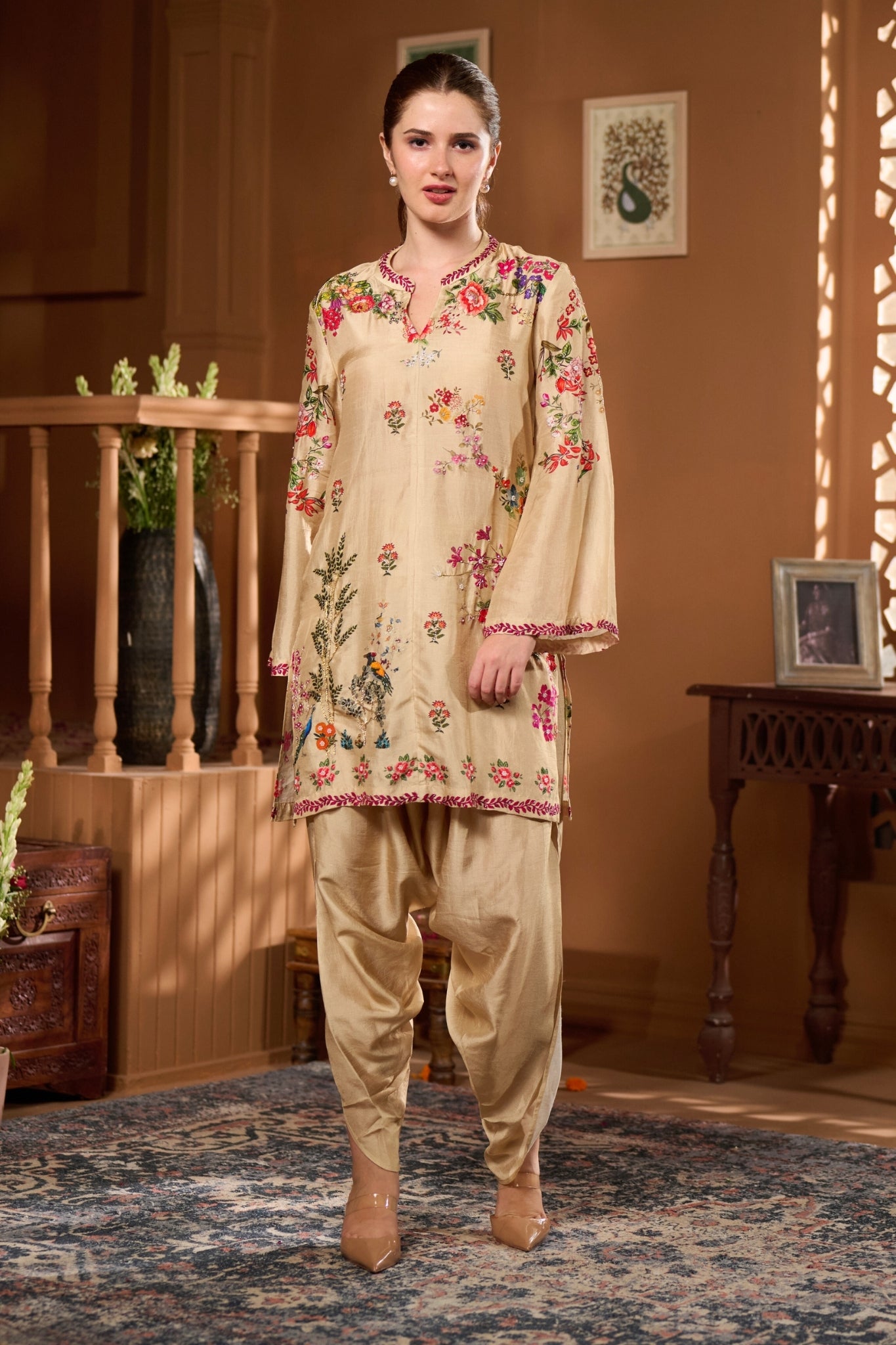 Taroob Mor Mahal Embroidered Kurta Set