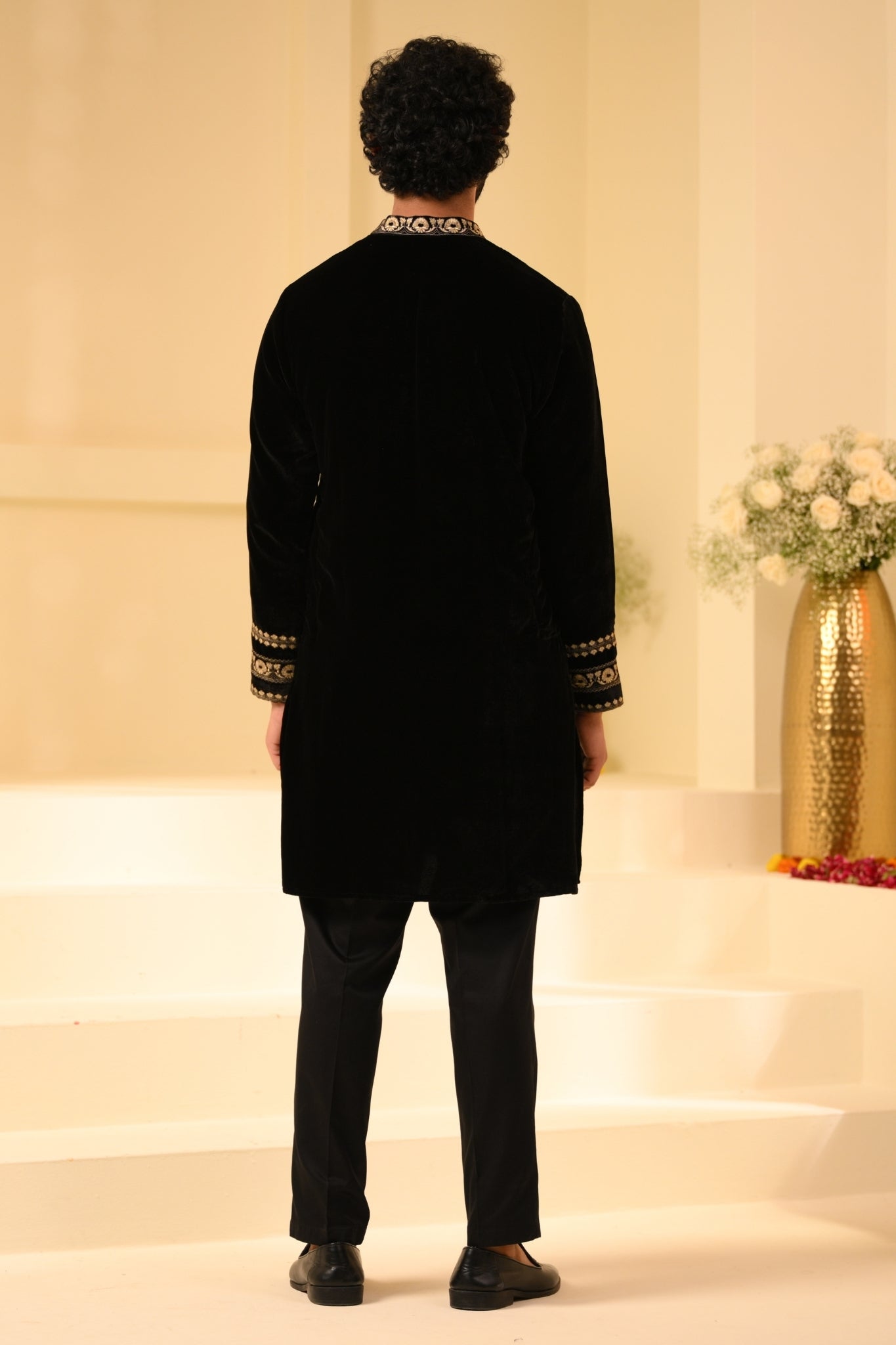 Taroob Hand Embellished Velvet Kurta Pajama Set