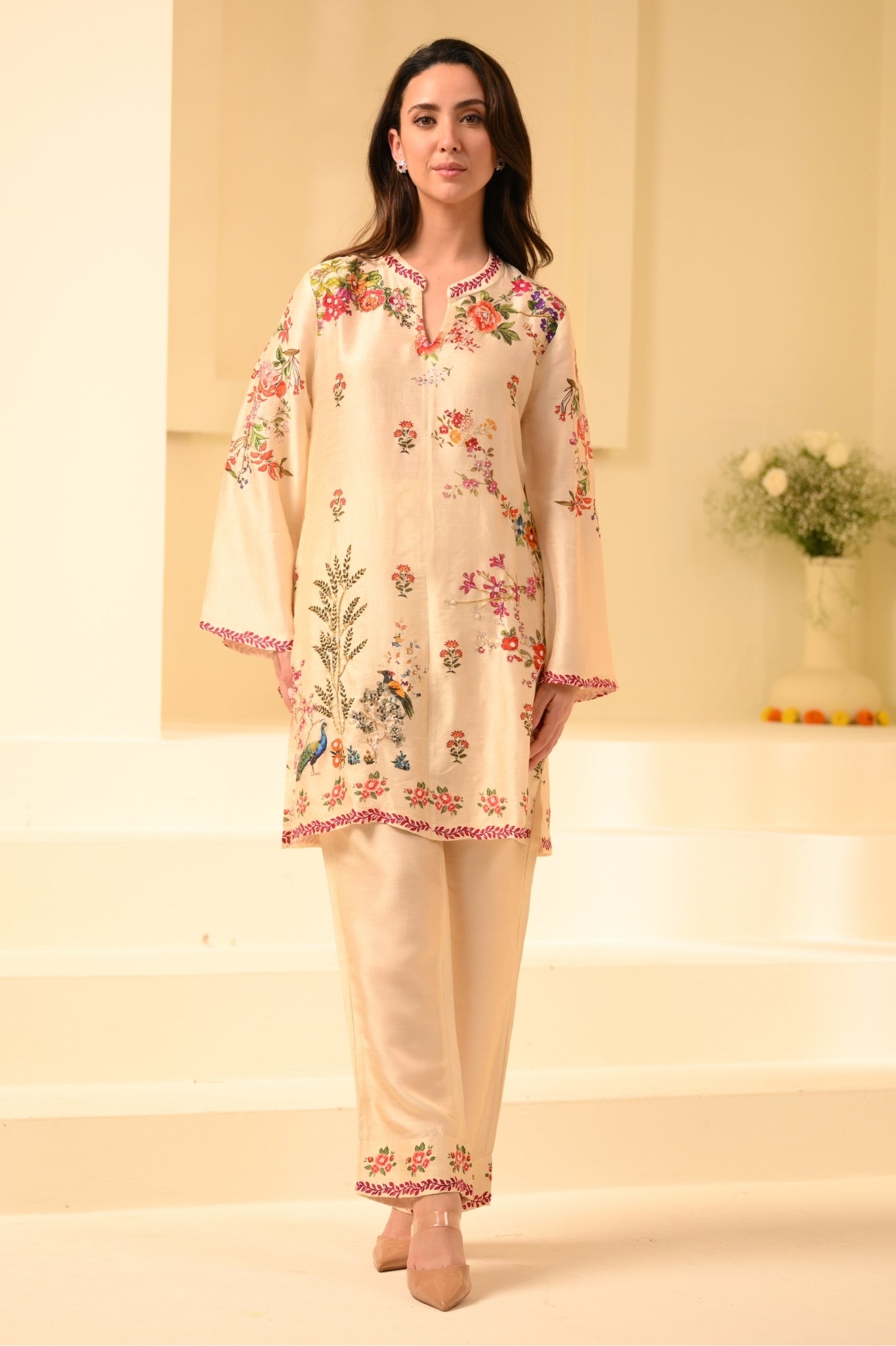 Taroob Mor Mahal Embroidered Kurta Set