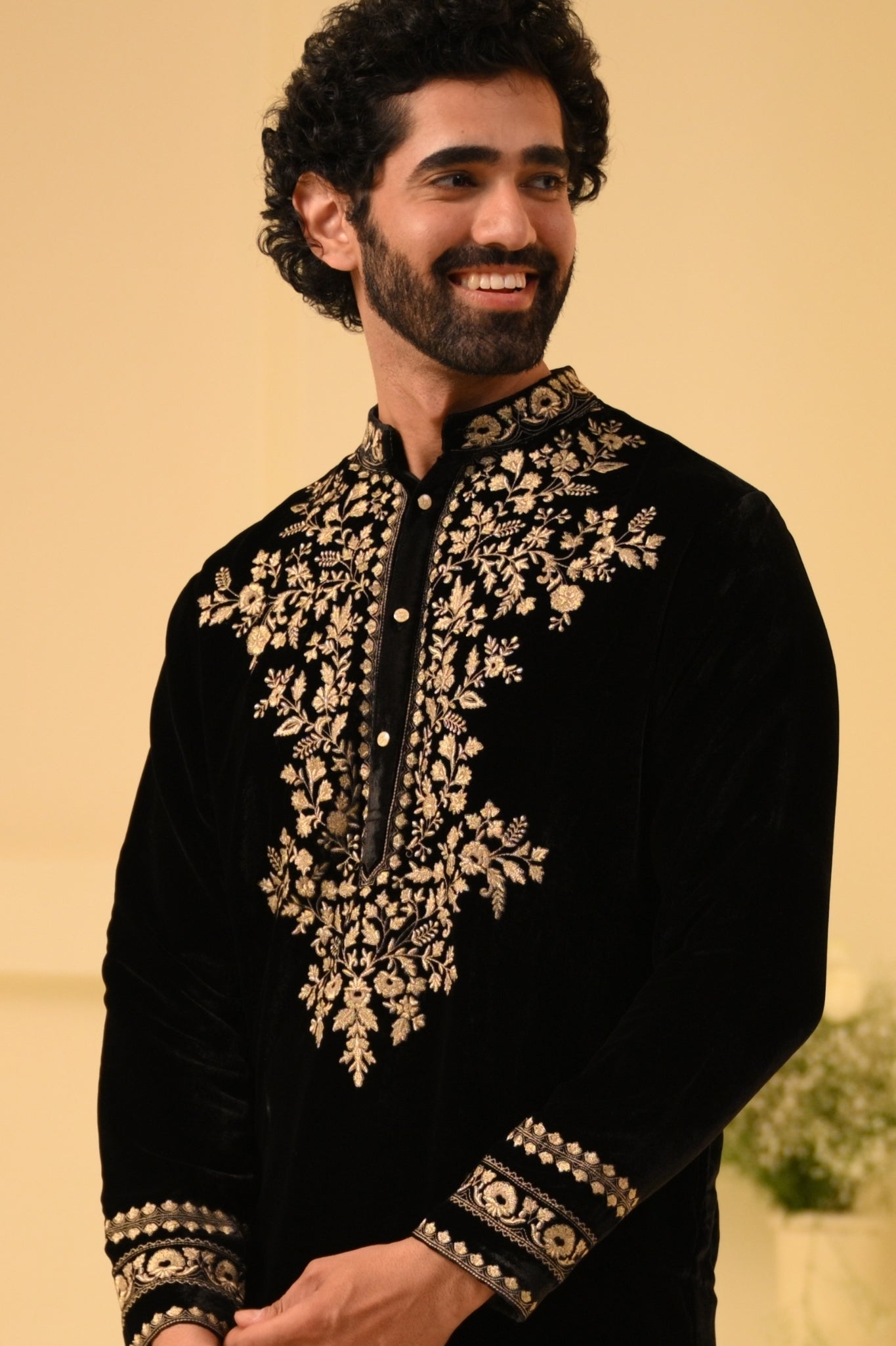 Taroob Hand Embellished Velvet Kurta Pajama Set