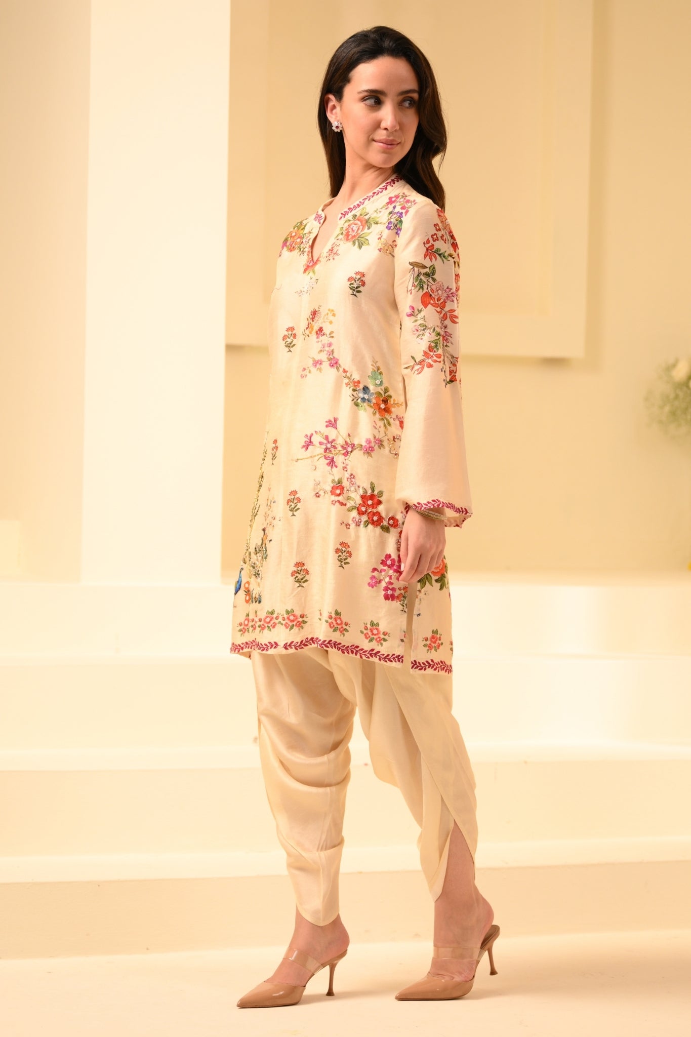 Taroob Mor Mahal Embroidered Kurta Set
