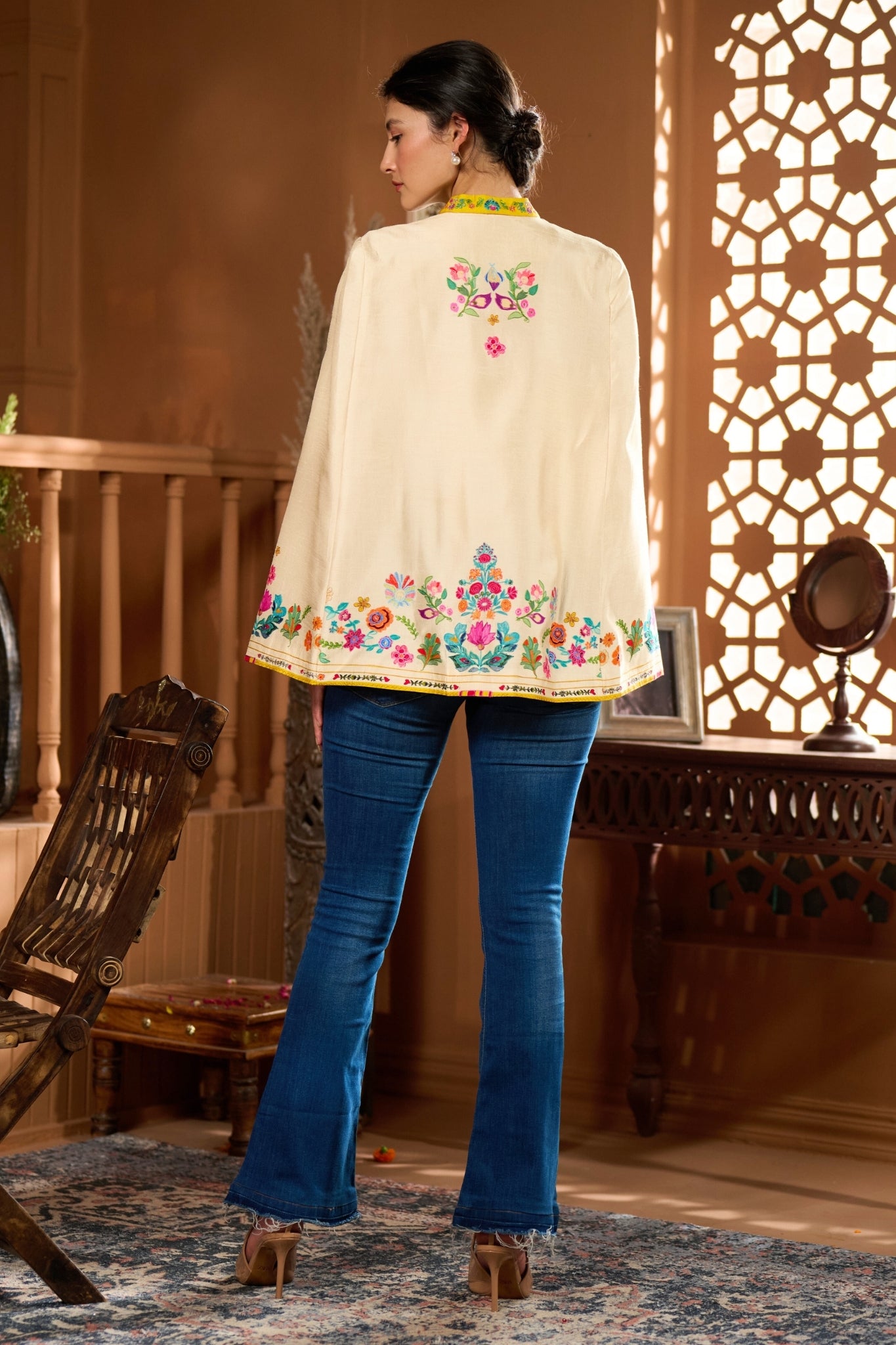 Taroob Dancing Feathers Kalamkari Cape