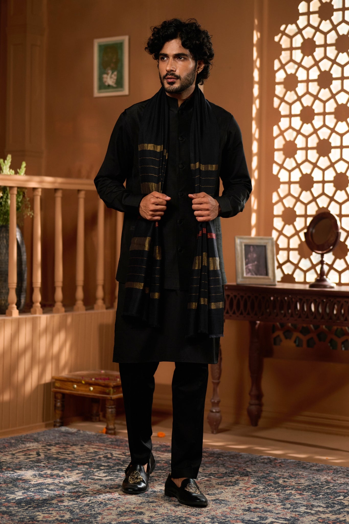 Taroob Pure Pashmina Zari Stole