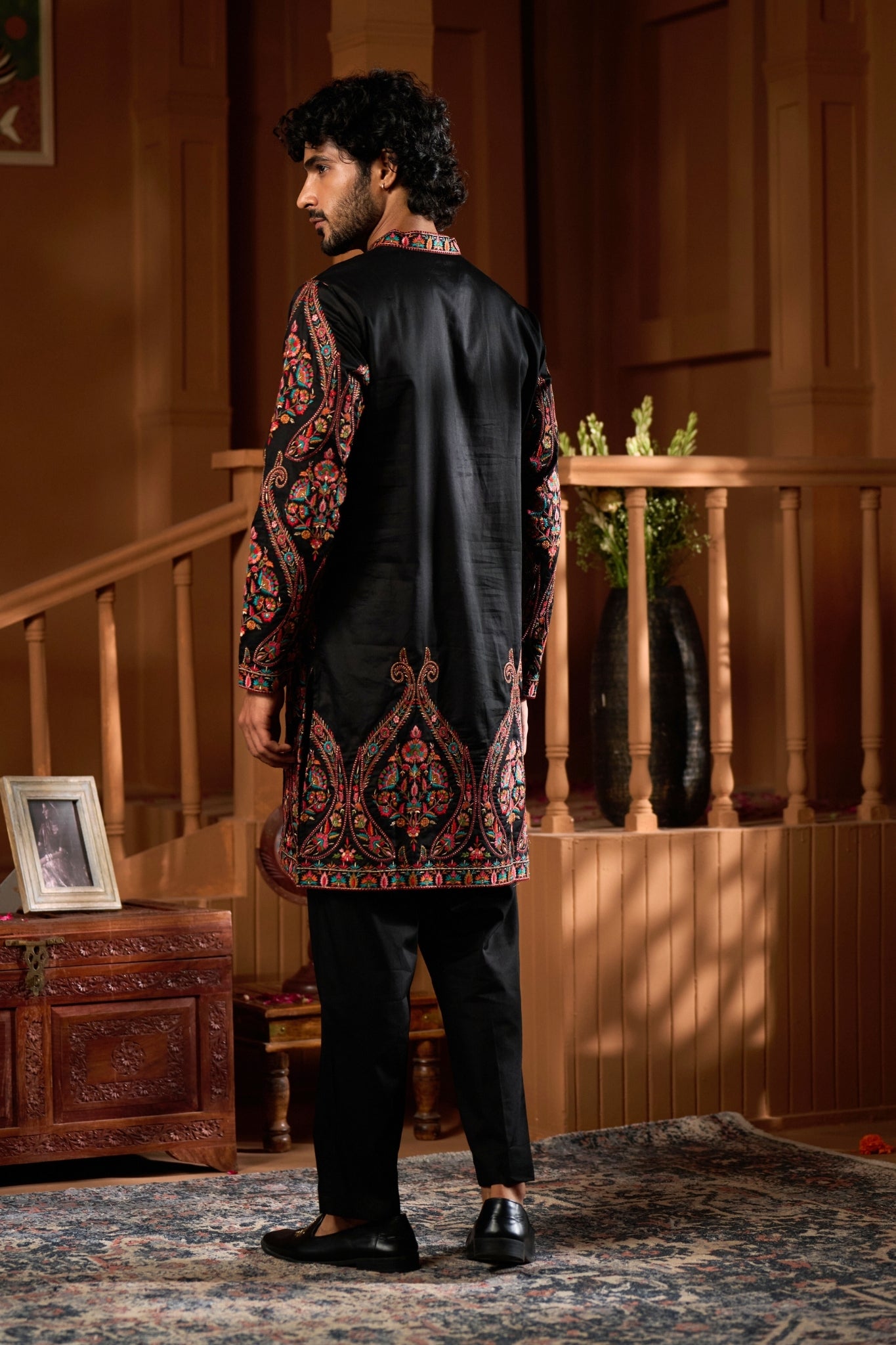 Taroob Shaam-e-Sozni Embroidered Kurta Set