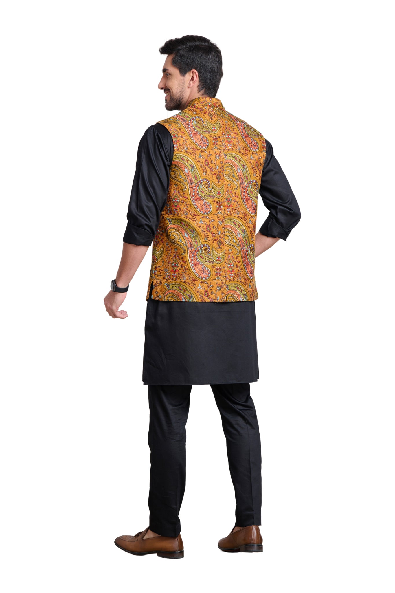 Kasmhiri Sozni Embroidered Bandi Jacket
